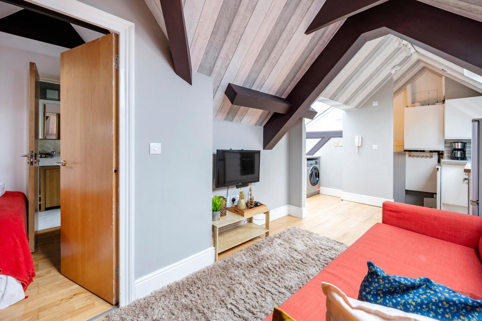 Sunny Loft In Center Of London Apartment Екстериор снимка