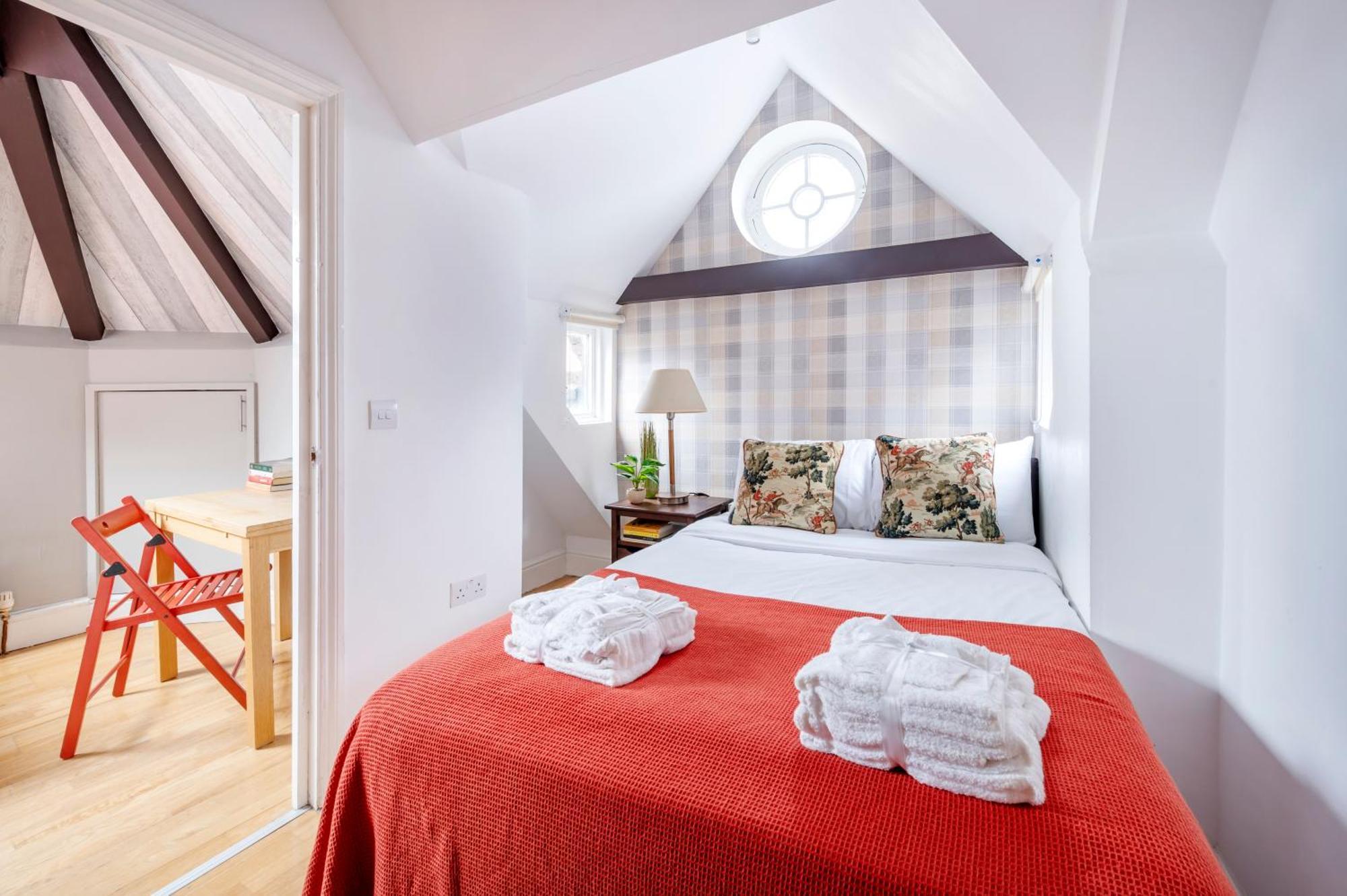 Sunny Loft In Center Of London Apartment Екстериор снимка