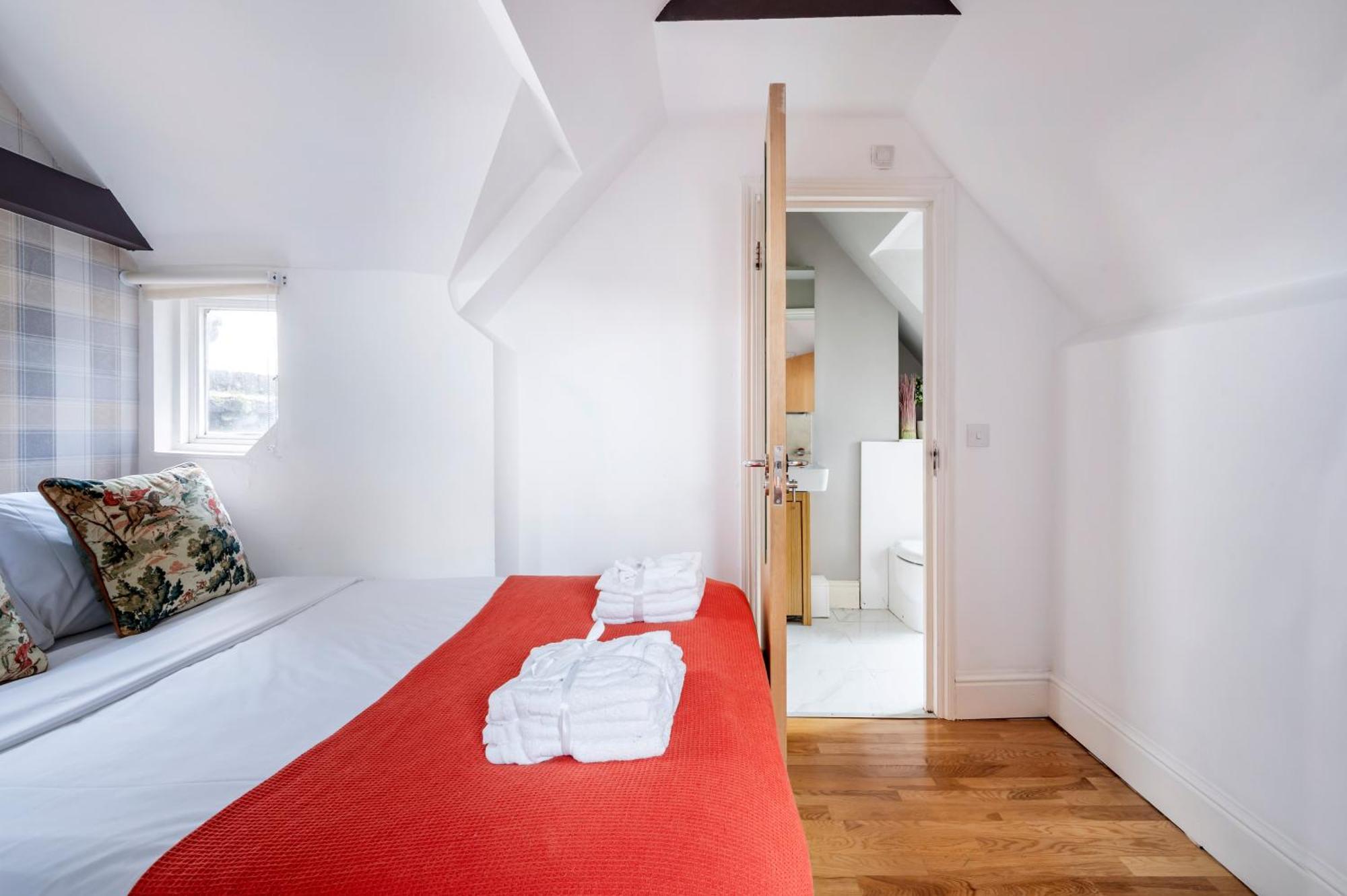 Sunny Loft In Center Of London Apartment Екстериор снимка