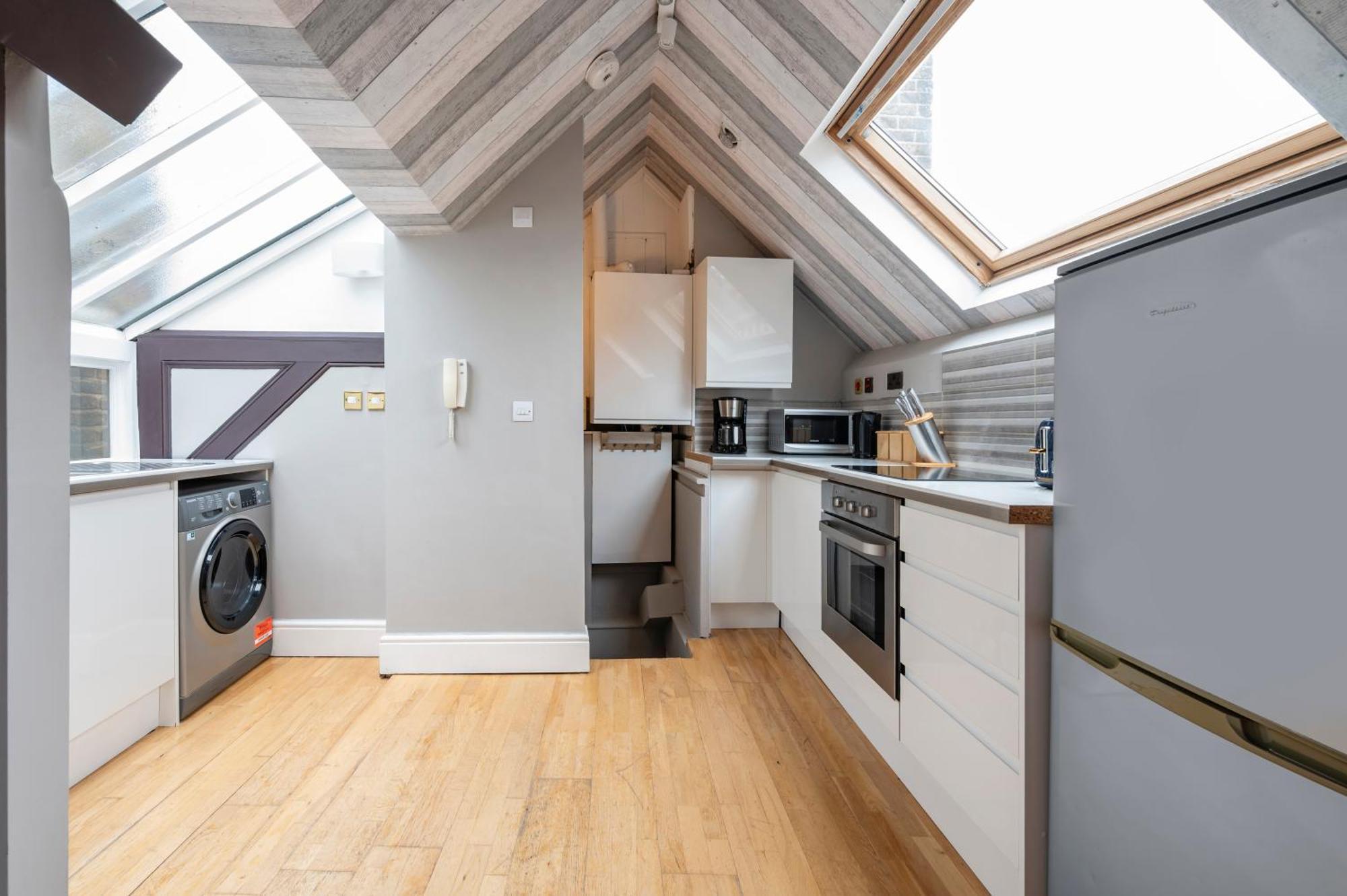 Sunny Loft In Center Of London Apartment Екстериор снимка